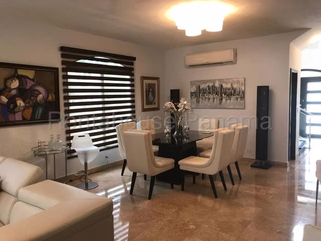 Alquilo casa en Clayton LF26-8986 Solo Cliente Directo