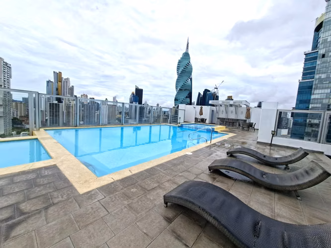 27685. Se vende apartamento amoblado 154m, 3 recamaras, 3.5 baños.