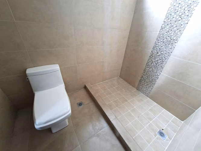 27685. Se vende apartamento amoblado 154m, 3 recamaras, 3.5 baños.