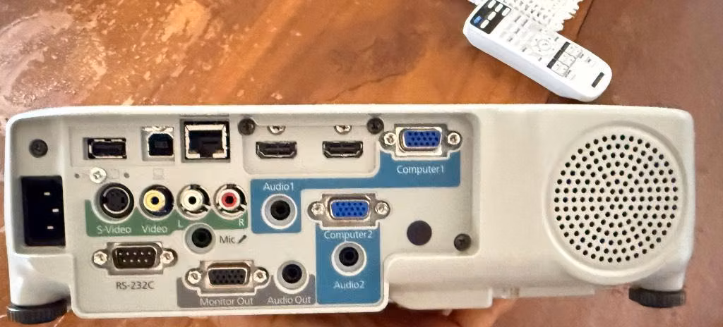 PROYECTOR EPSON 965H