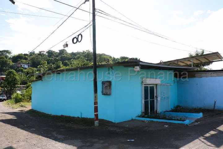 Local en venta en Las Cumbres / Villa Grecia 26LRL9024