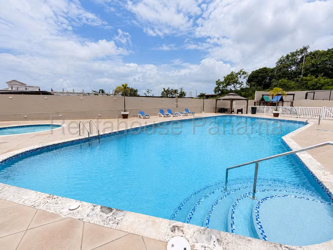 Venta de Apartamento en Villa Lucre Ph Portoalegre Solo Cliente Directo MC