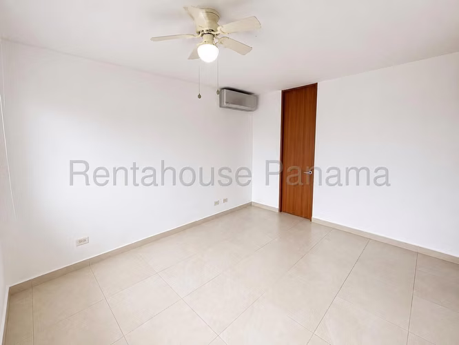 Venta de Apartamento en Villa Lucre Ph Portoalegre Solo Cliente Directo MC