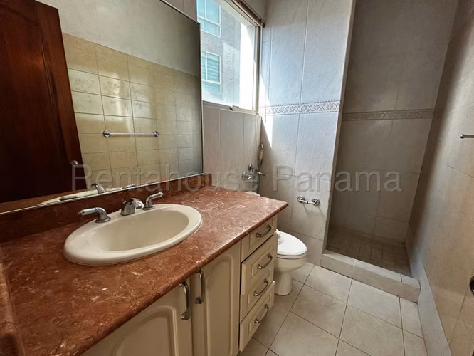 Venta de Apartamento en Punta Pacifica Ph Pacific Point Solo Cliente Directo MC