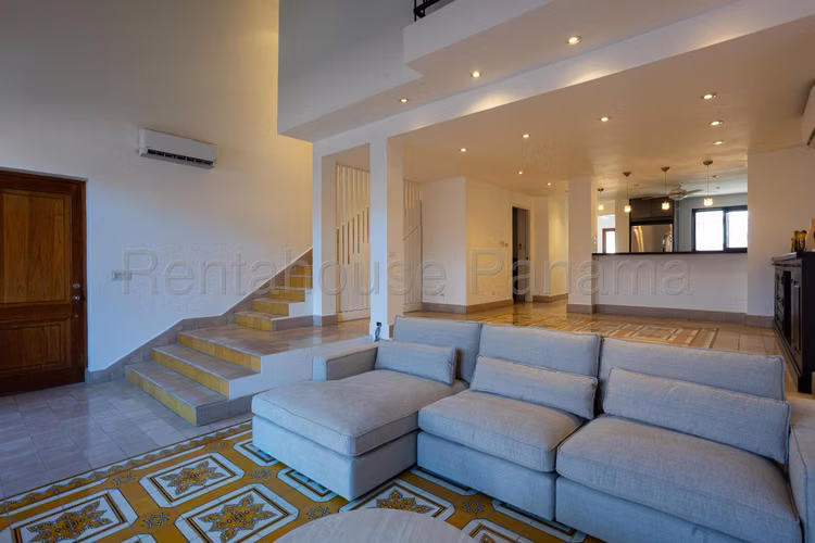 Venta de Apartamento en Casco Antiguo Ph Cuatro Casas Solo Cliente Directo MC