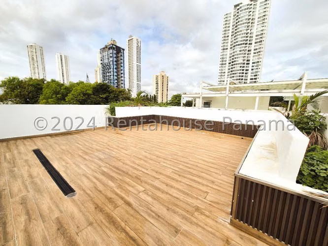 Venta de Casa en Altos del Golf Minimal Houses Solo Cliente Directo LFC