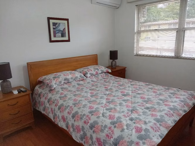 SE ALQUILA HABITACIÓN EN CLAYTON
