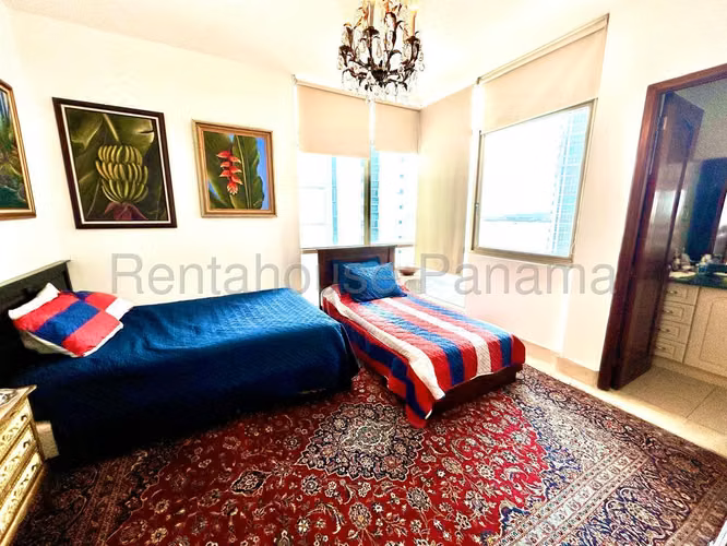 Venta de Apartamento en Punta Pacifica, PH Pacific Point (Solo Cliente Directo)