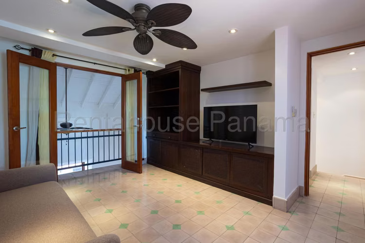 Venta de Apartamento en Casco Antiguo Ph Cuatro Casas NS