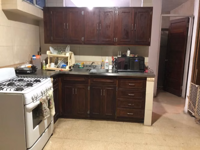 Amplio Apartamento en PH Plaza Paitilla – Frente a Multicentro y Vista al Mar - Imagen 5