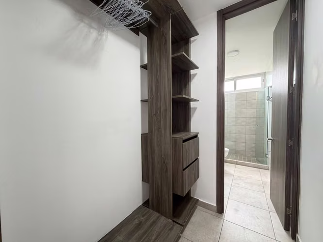 alquilo apartamento amoblado en ph hacienda del golf k.t - Imagen 7