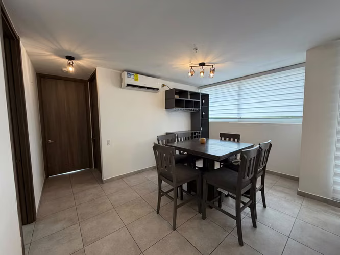 alquilo apartamento amoblado en ph hacienda del golf k.t - Imagen 2