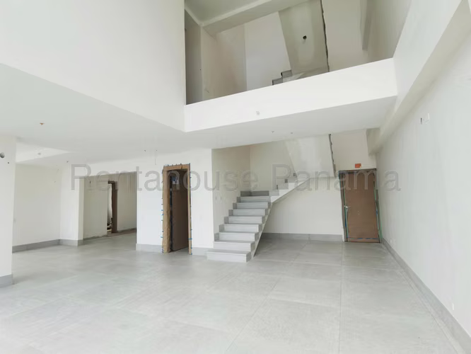 Venta de  Penthouse en Costa del Este excelente oportunidad