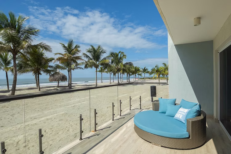 DISCOVER YOUR NEW DREAM HOME AT PLAYA CARACOL - Imagen 14