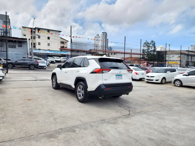 Toyota Rav 4 2024 - Imagen 5