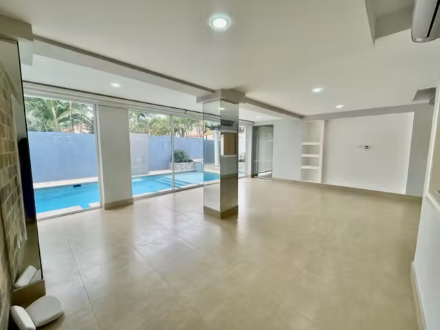 Casa en Palmeras de Costa del Este en Venta Piscina privada LH