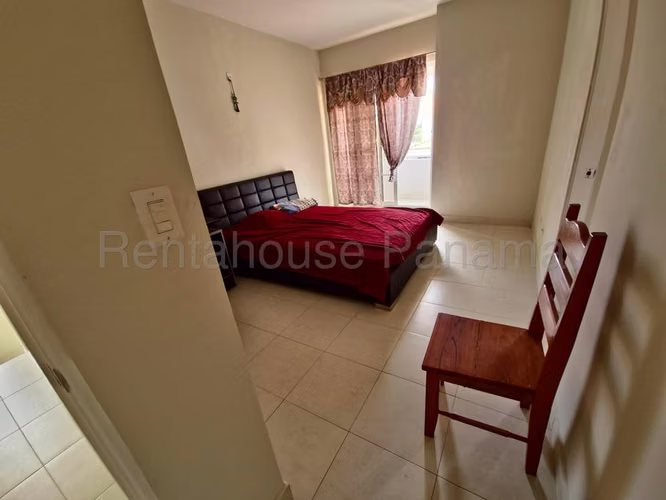 Casa en Venta parcialmente Amoblada en Quintas Versalles CIG269022