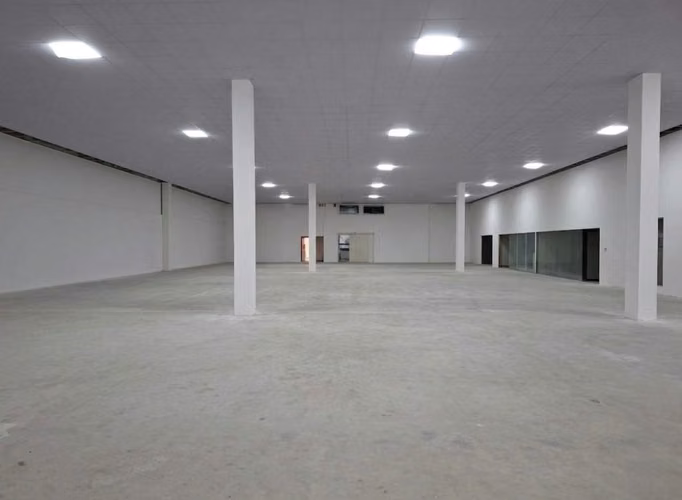 Alquiler de Local Comercial en Chanis – 1,309 m² - Imagen 3