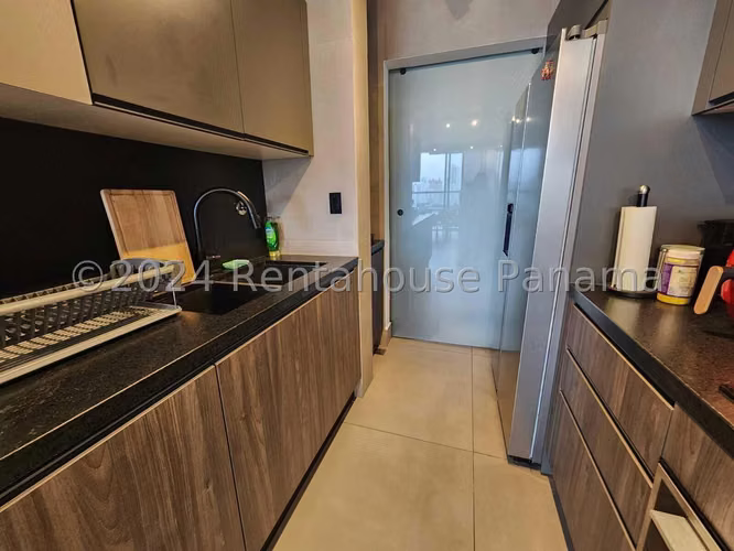 Se Vende Apartamento en Coco del Mar LA25-1251