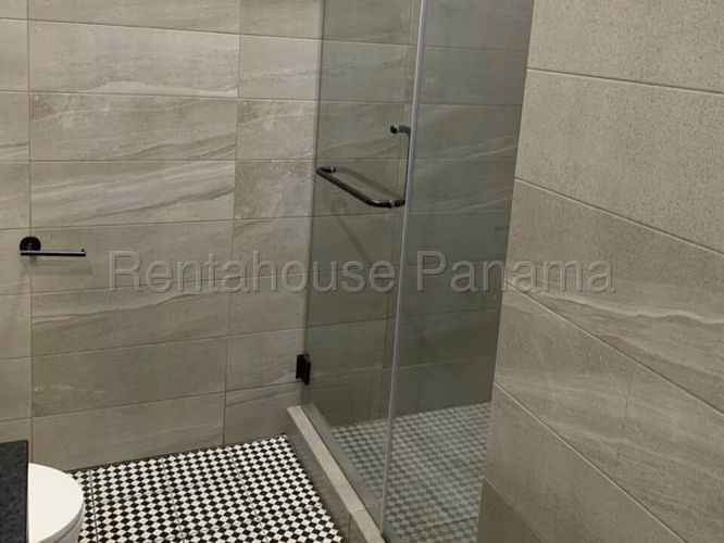 Se Vende Apartamento en Coco del Mar LA26-7578
