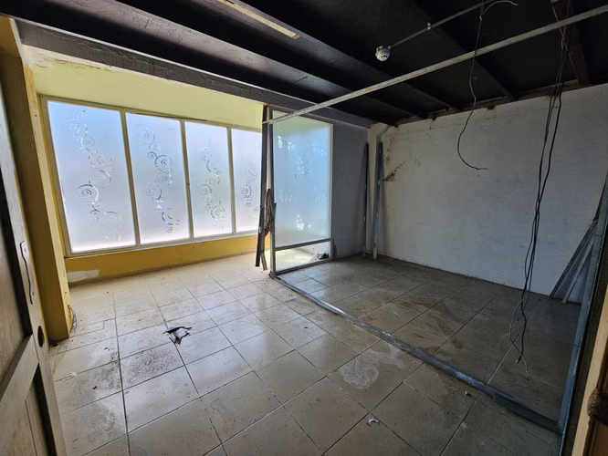 Alquiler local comercial con amplio espacio en El Dorado - Imagen 6