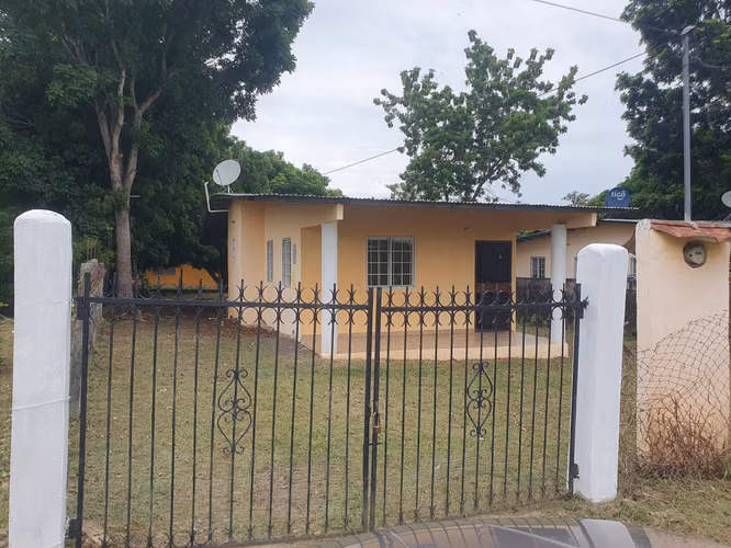 Casa No Amoblada en La Paz de Chame
