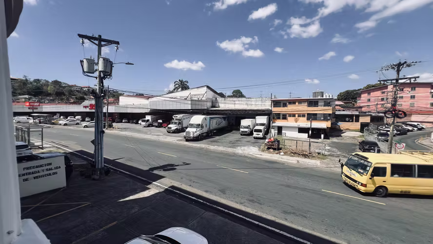 Apartamento de dos recámaras en alquiler en el Camino Real de Bethania - Imagen 18