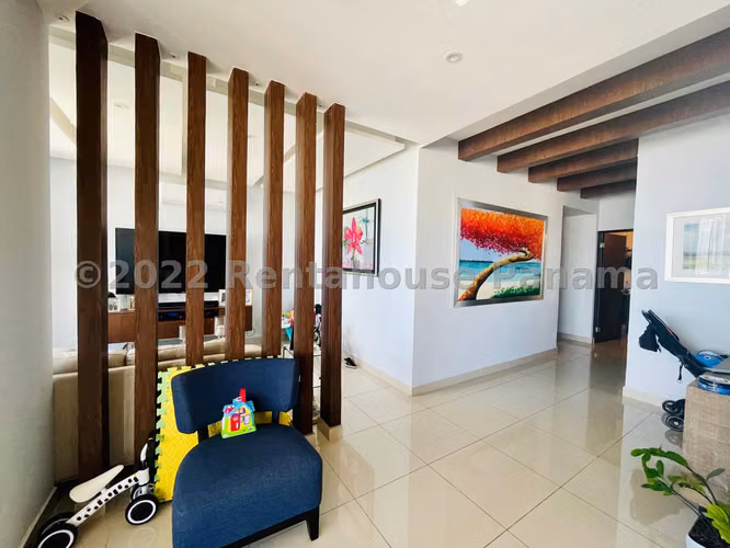 Se Vende Apartamento en San Francisco LA26-4748