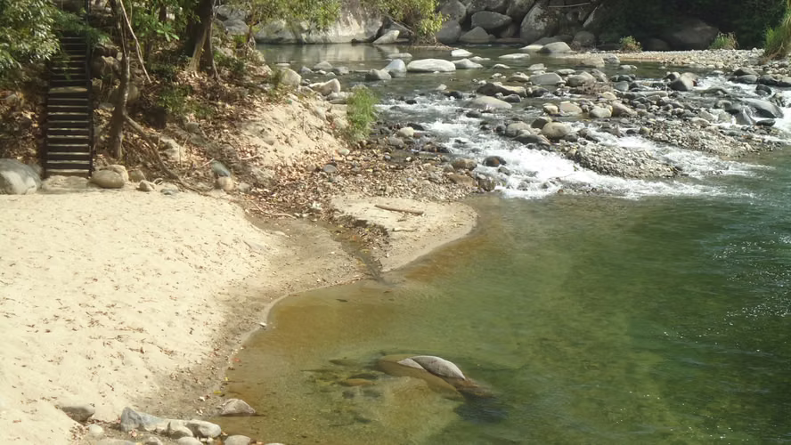 ¡Tu refugio natural te espera en RiverVillage! - Imagen 3