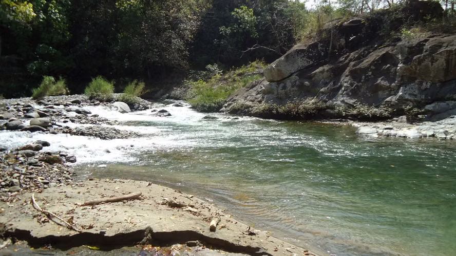 ¡Tu refugio natural te espera en RiverVillage! - Imagen 2