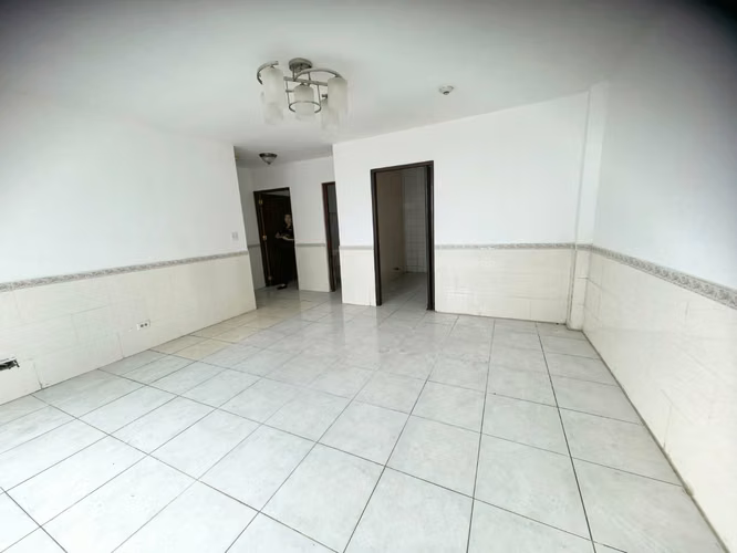 Venta PH Golden Tower. 2 recamaras mas CBE - Imagen 6