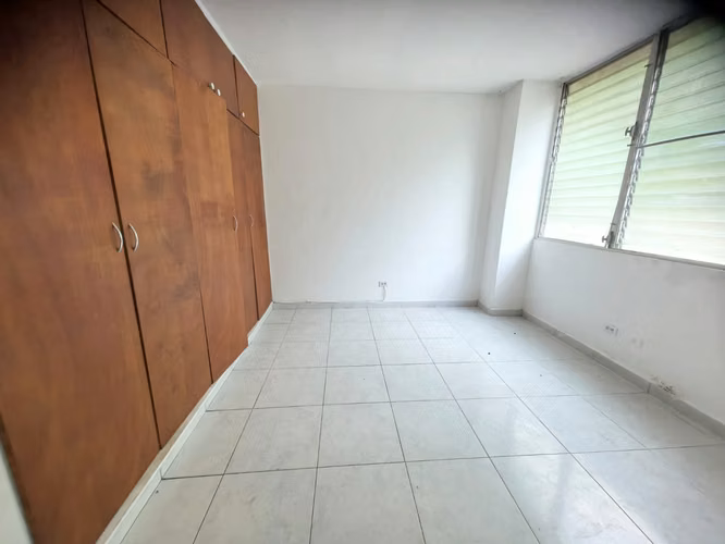 Venta PH Golden Tower. 2 recamaras mas CBE - Imagen 2