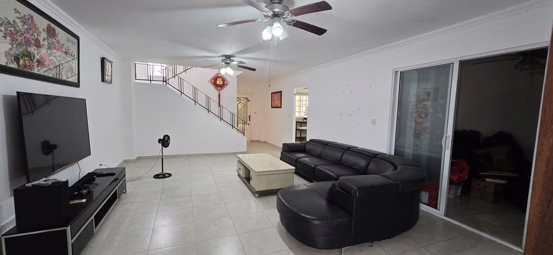 Vendo casa en Villa Lido / Brisas del Golf de 2 niveles - Imagen 3