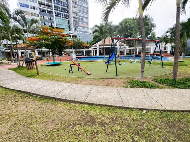 Rento PH Central Park amoblado. 3 recamaras