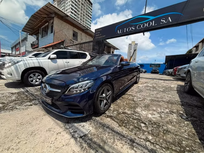 MERCEDES BENZ C200 AMG AÑO 2019 AUTOMATICO CONVERTIBLE  UNICO DUEÑO 2 JUEGOS DE LLAVES - Imagen 3