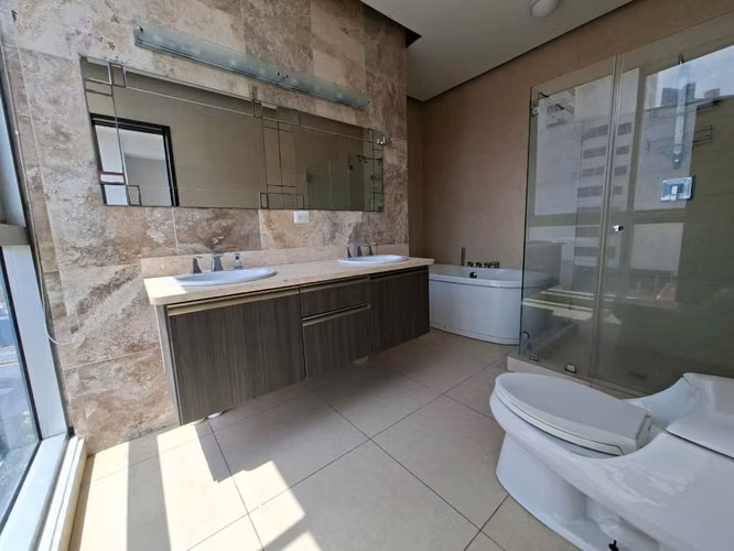 Venta de apartamento de 176 m² con balcón | PH Rivage | Avenida Balboa