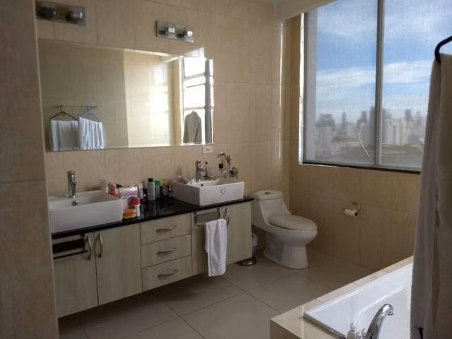 Vendo Apartamento de 220 m² en PH Highland View, Hato Pintado 25-229GG