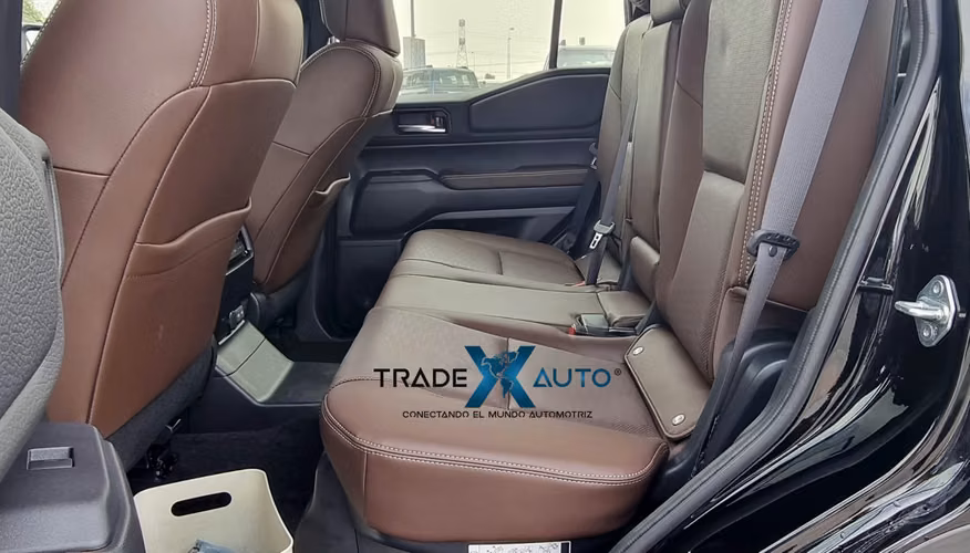 Toyota Land Cruiser Prado Modelo Adventure Full extras año 2026 - Imagen 9