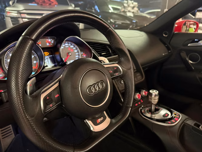 Audi R8 Spyder V8 2015