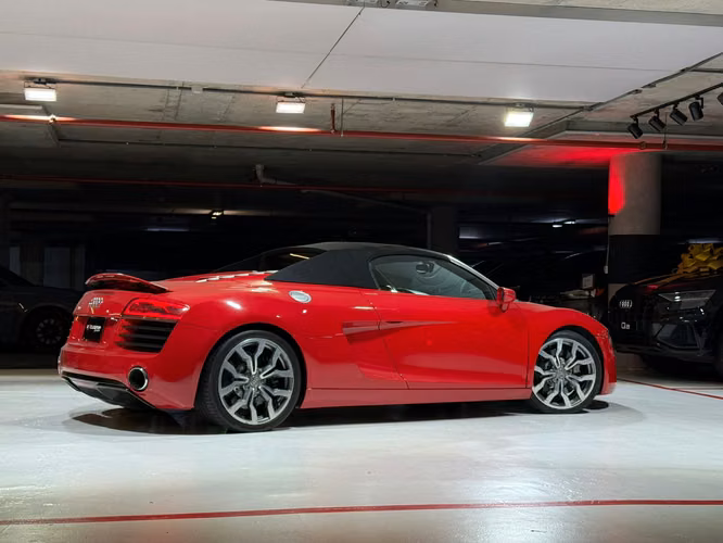 Audi R8 Spyder V8 2015
