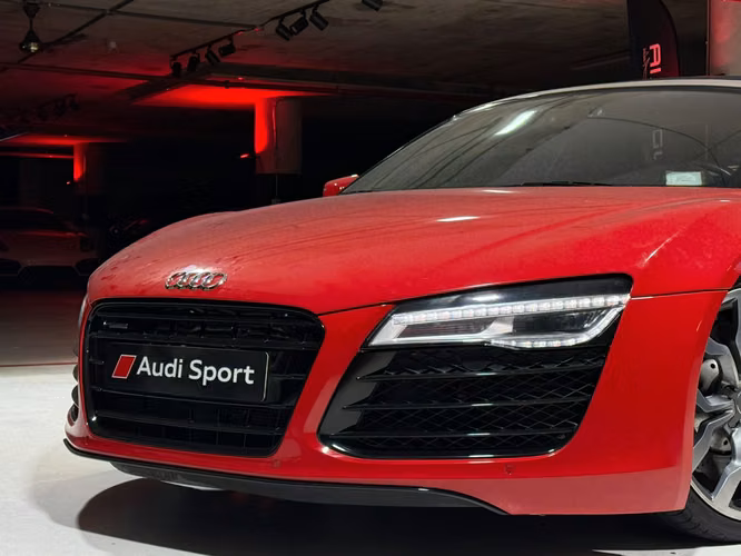 Audi R8 Spyder V8 2015