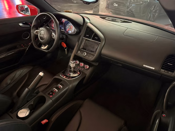 Audi R8 Spyder V8 2015