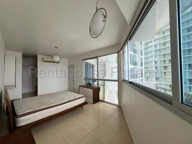 Venta de Apartamento en Punta Pacífica YDU