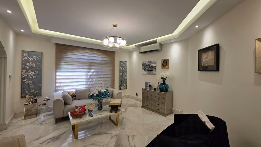 Venta de casa en Costa del Este – PH Antigua
