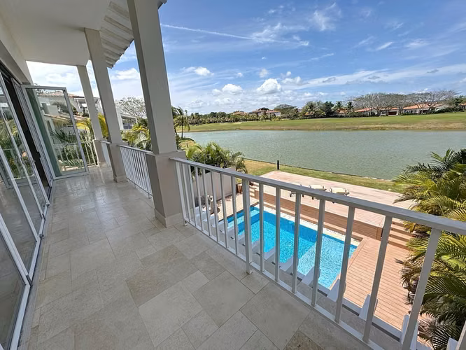 Venta de Casa de Lujo en Buenaventura – Ocean Lakes Villas, Río Hato - Imagen 8