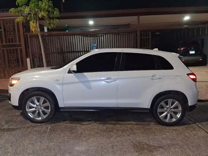 Outlander Sport
