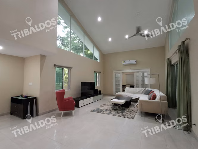 Furnished house for rent in Ancón.