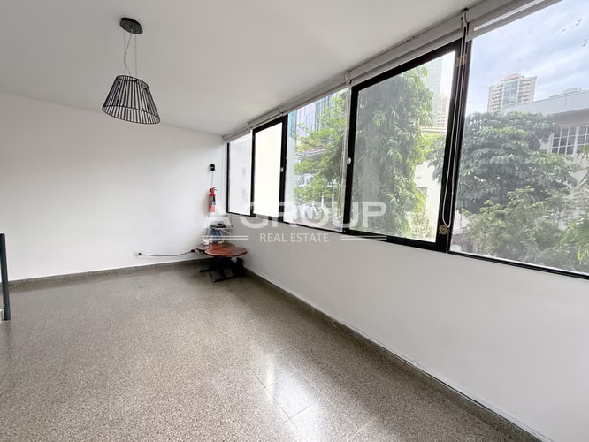 Exclusiva Residencia en  Punta Paitilla