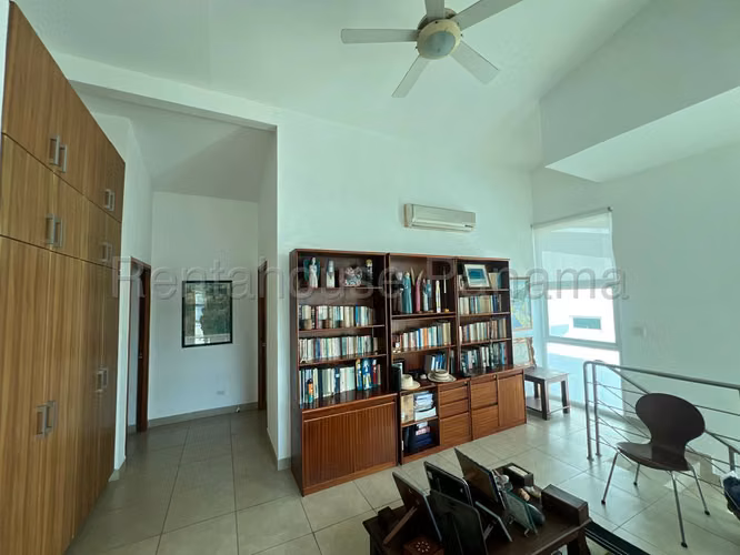 Venta de Casa en Altos de Panama Horizontes ANL - Imagen 8