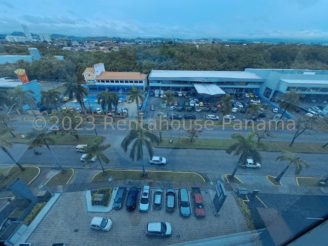 Alquiler de Comercial en Costa del Este Peninsula center CCO